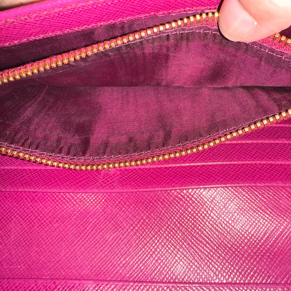 Prada with paperwork Prada Saffiano Metal Women's Dalia Wallet EUC - Picture 10 of 15